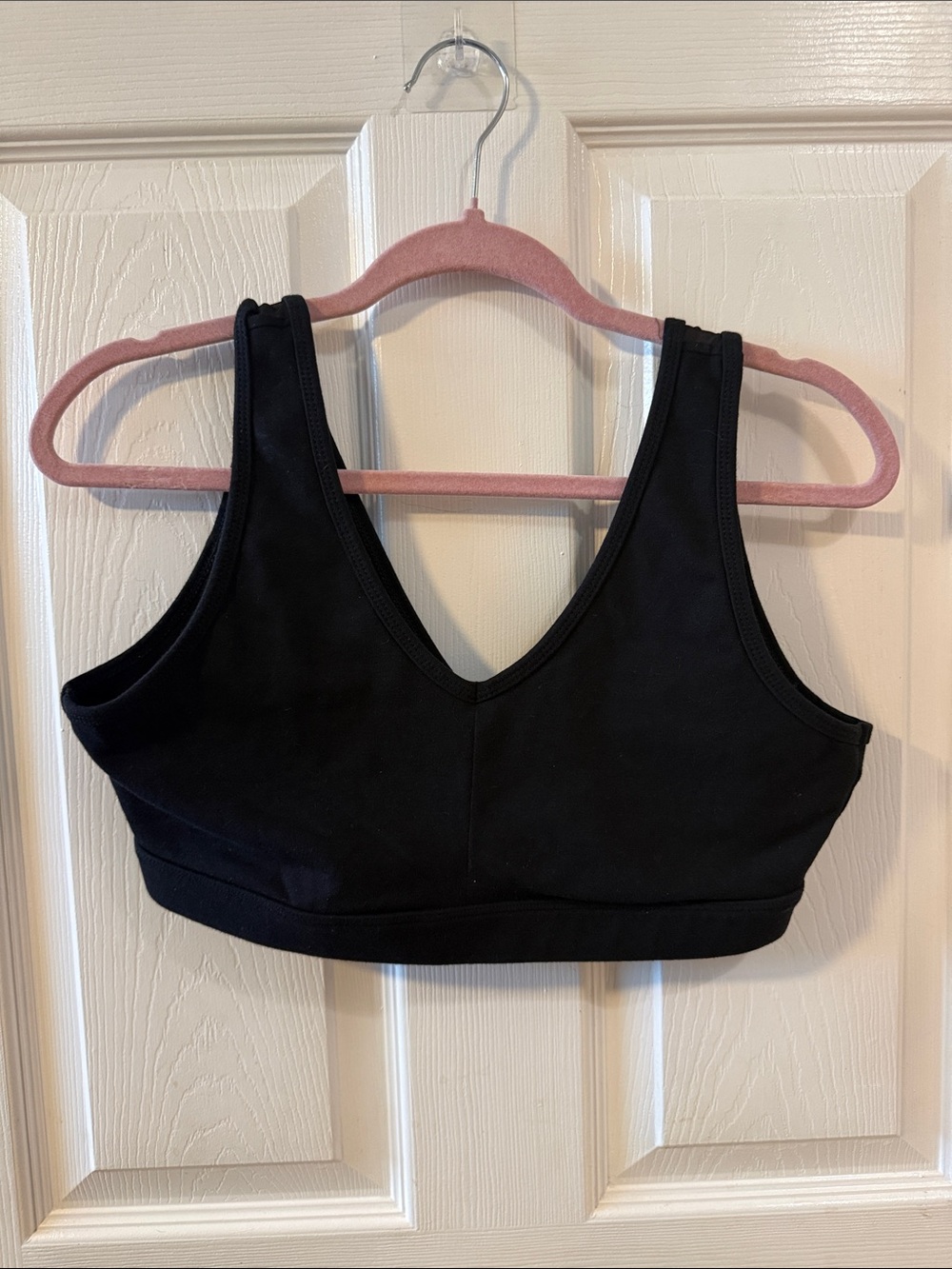 Black Women's V-Neck Sports Bra
